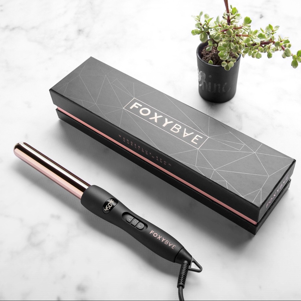 Foxybae rose gold curling wand